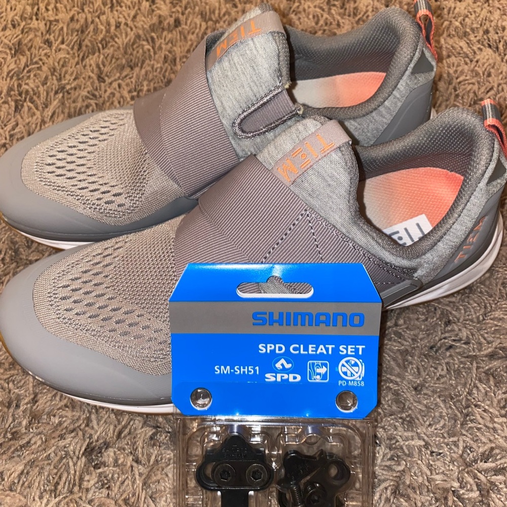 TIEM Slipstream Spin Shoes - Lunar Gray (new SPD cleats included)